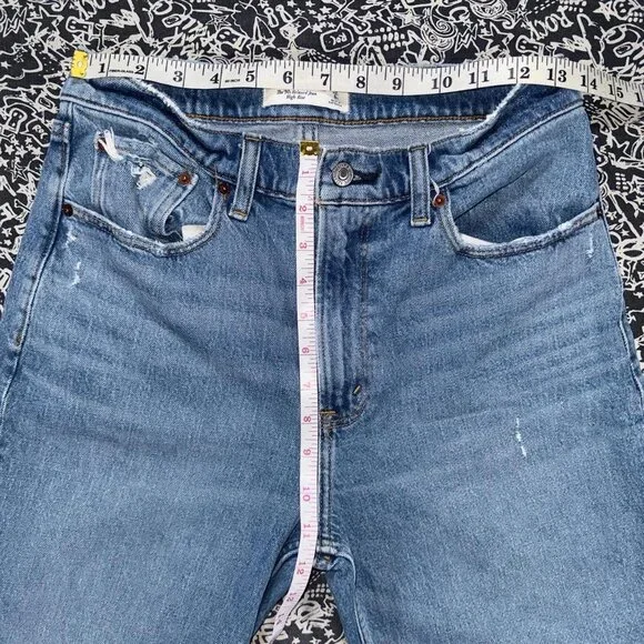 👖 Abercrombie & Fitch “The 90s Relaxed Jean” high-rise size 28/6s - Picture 5 of 7